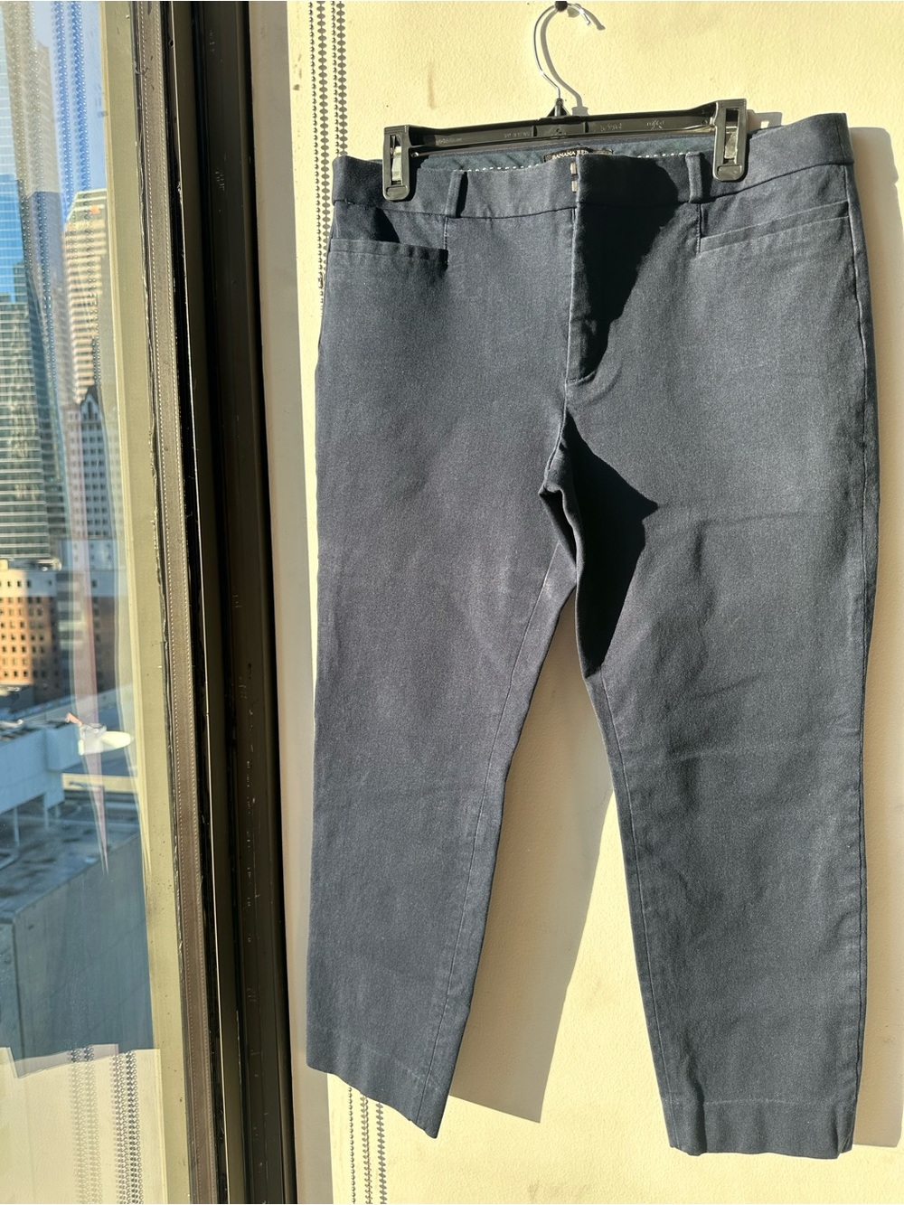 Banana Republic Women’s Pants Size 12 Black Sloan Collection Ankle Trousers.